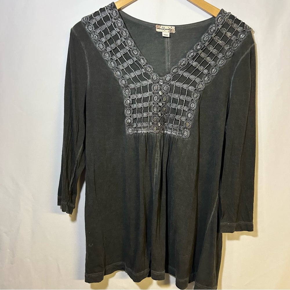 World Unity Gray Tunic Top Shirt size Medium Beaded Lace Whimsical Boho